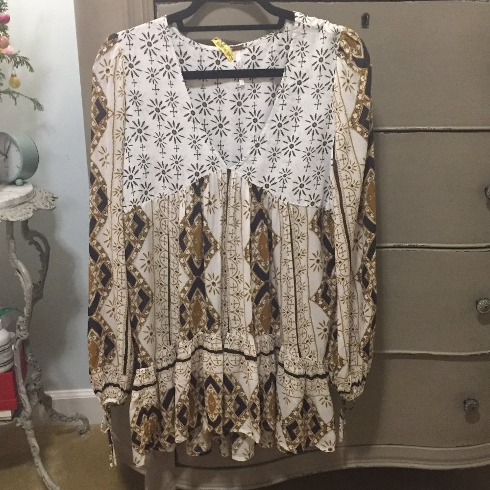 ✨Free People Boho Printed Long-Sleeve Flowy Babydoll Tunic V-Neck Size XS✨